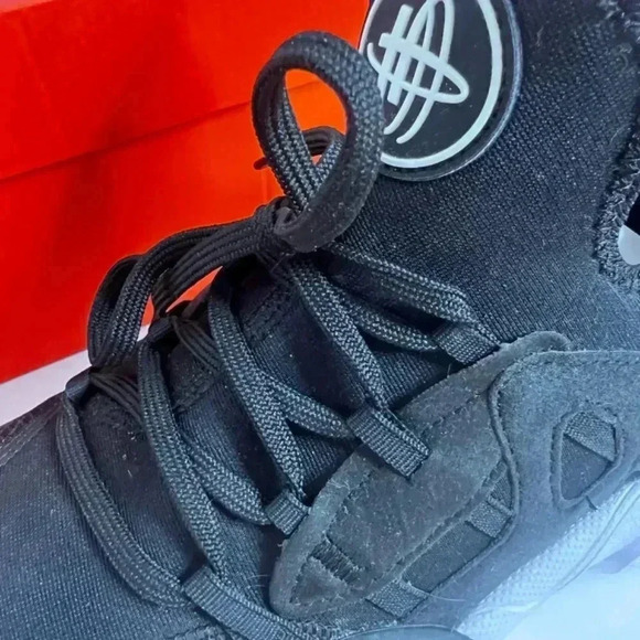 Nike Varsity Compete TR 2 Sneakers Black and White Men's Size 14 - Picture 11 of 12